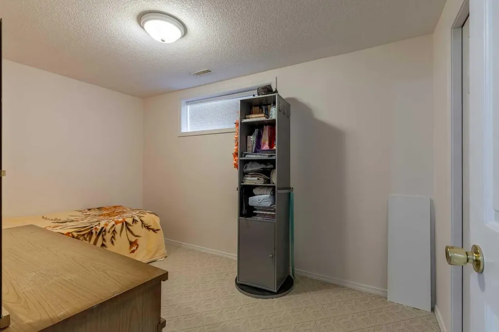 6 Fairmont Cove S Lethbridge AB T1K 7M7