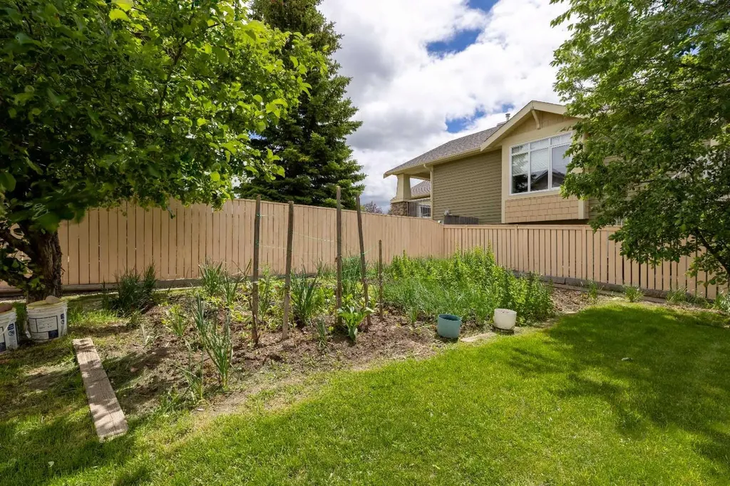 6 Fairmont Cove S Lethbridge AB T1K 7M7