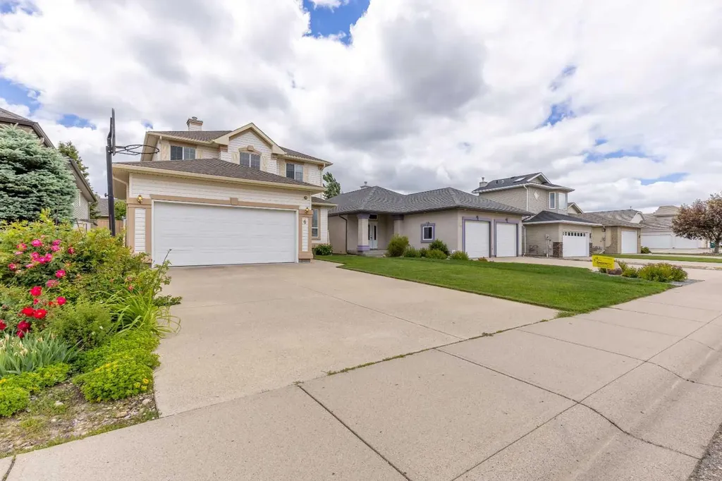 6 Fairmont Cove S Lethbridge AB T1K 7M7