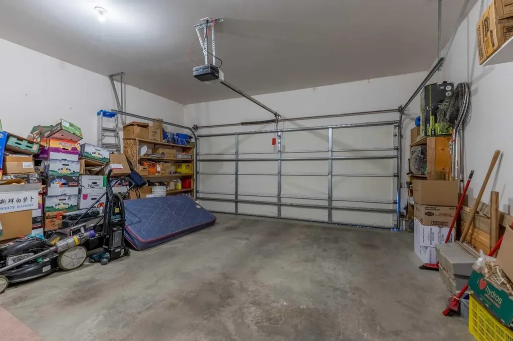 6 Fairmont Cove S Lethbridge AB T1K 7M7