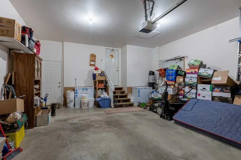 6 Fairmont Cove S Lethbridge AB T1K 7M7