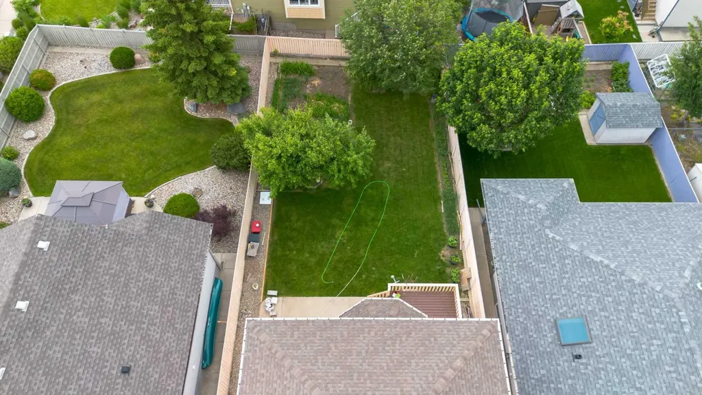 6 Fairmont Cove S Lethbridge AB T1K 7M7