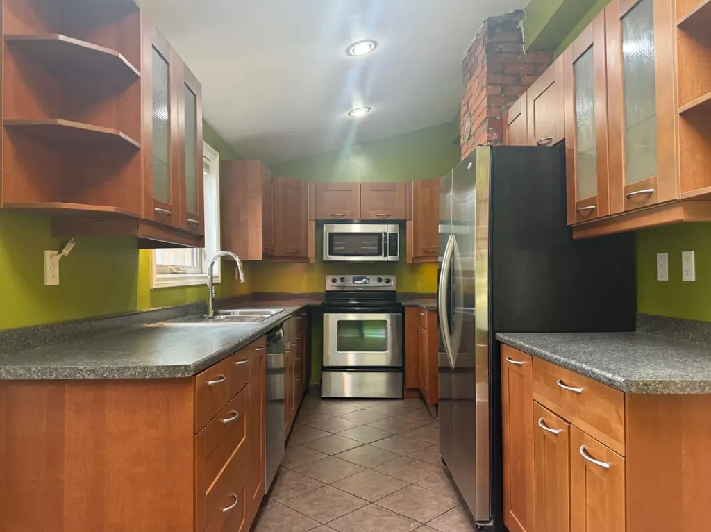 4817 53 Avenue Vermilion AB T9X 1S7