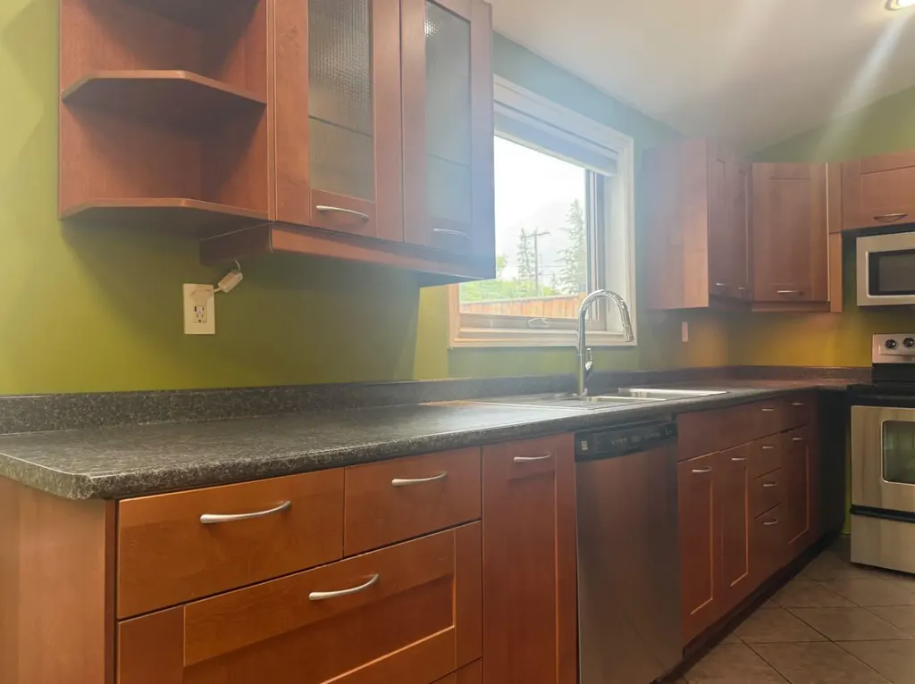 4817 53 Avenue Vermilion AB T9X 1S7