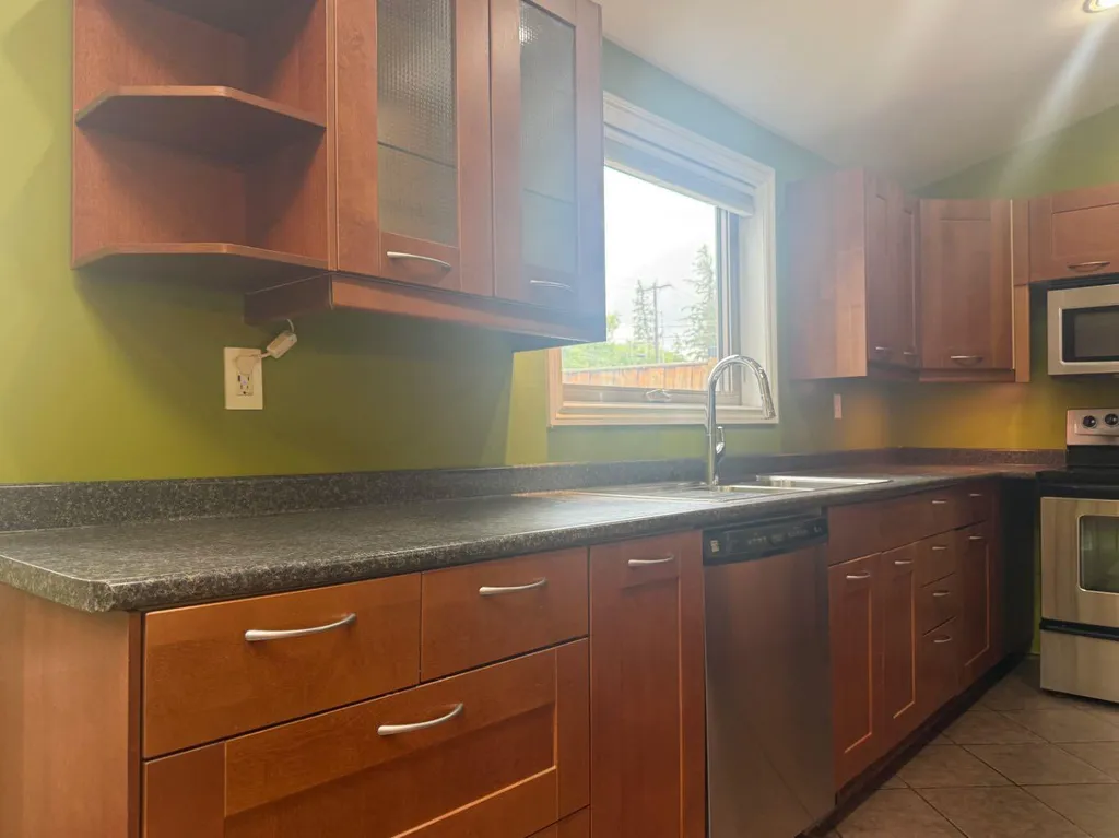 4817 53 Avenue Vermilion AB T9X 1S7