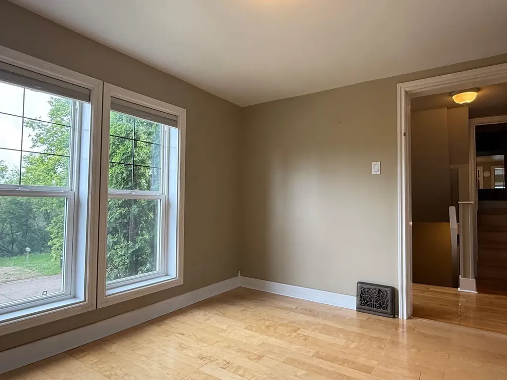 4817 53 Avenue Vermilion AB T9X 1S7