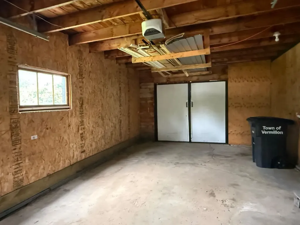 4817 53 Avenue Vermilion AB T9X 1S7