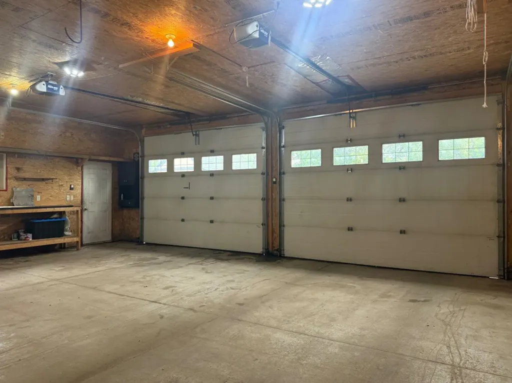 4817 53 Avenue Vermilion AB T9X 1S7