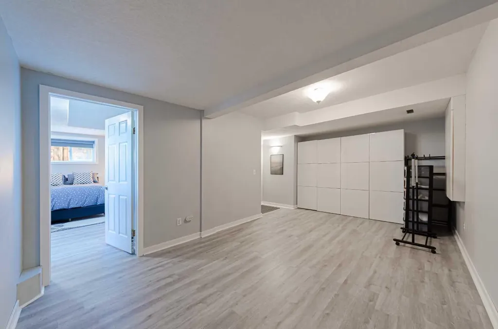 187 Covington Close NE Calgary AB T3k 4L9