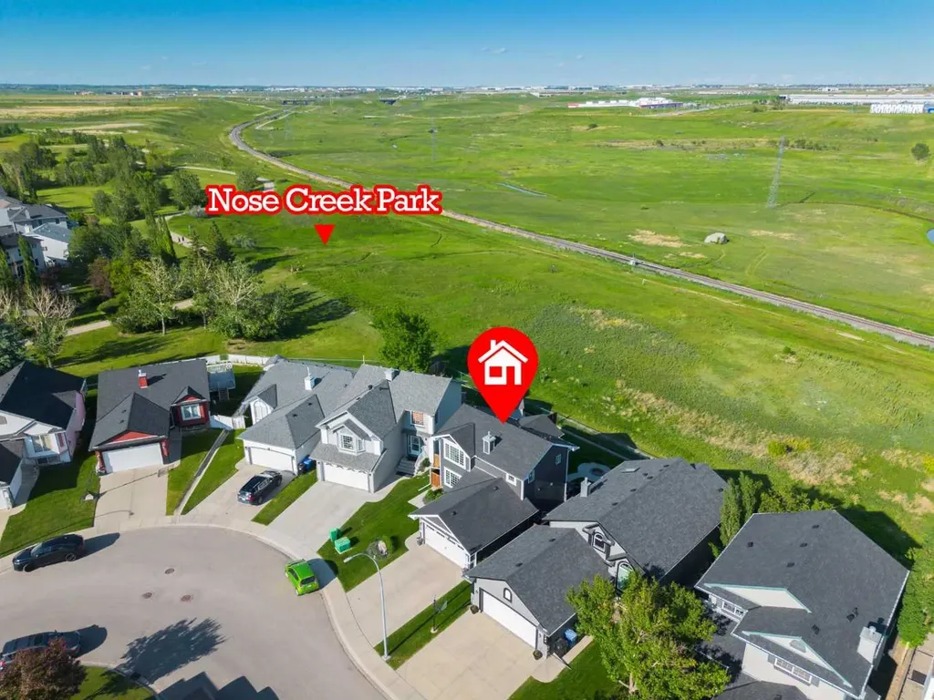 187 Covington Close NE Calgary AB T3k 4L9
