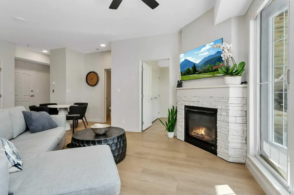 5040 53 Street Sylvan Lake AB T4S 0E1