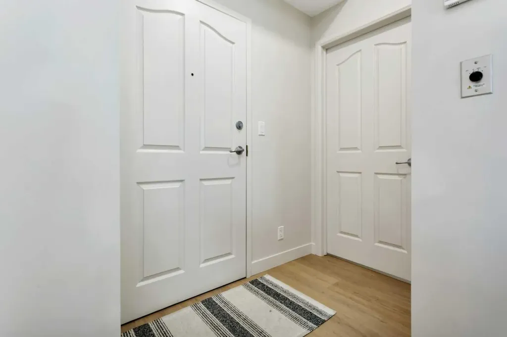 5040 53 Street Sylvan Lake AB T4S 0E1