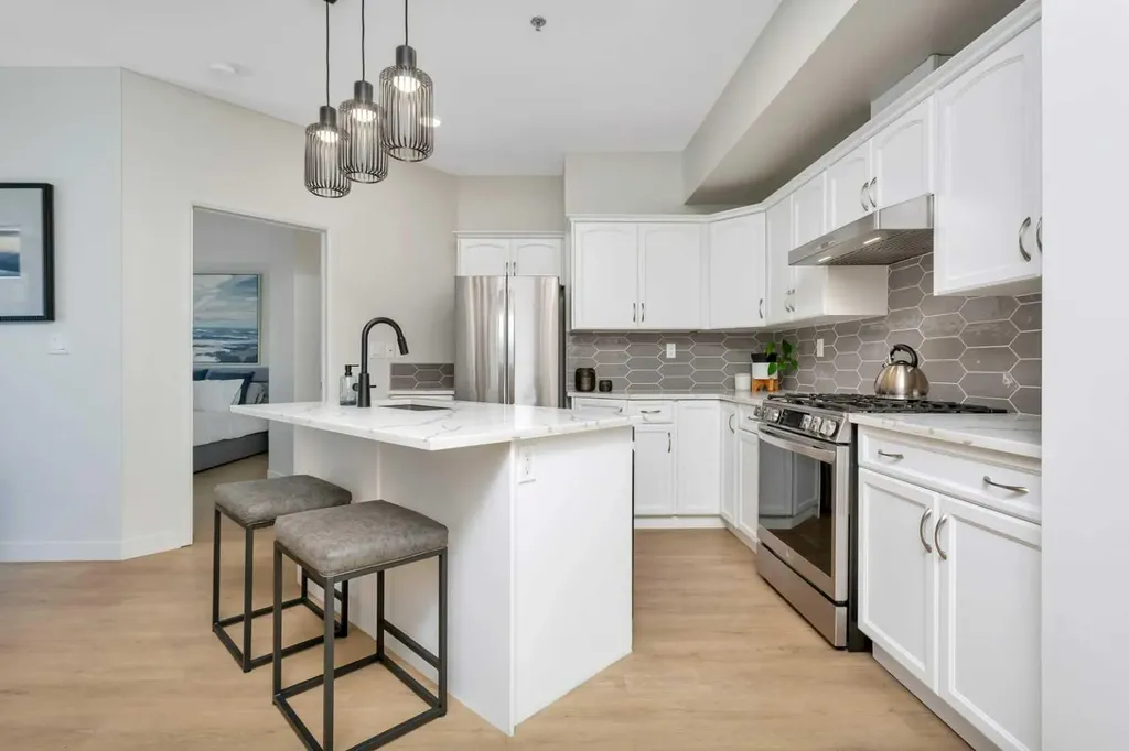 5040 53 Street Sylvan Lake AB T4S 0E1