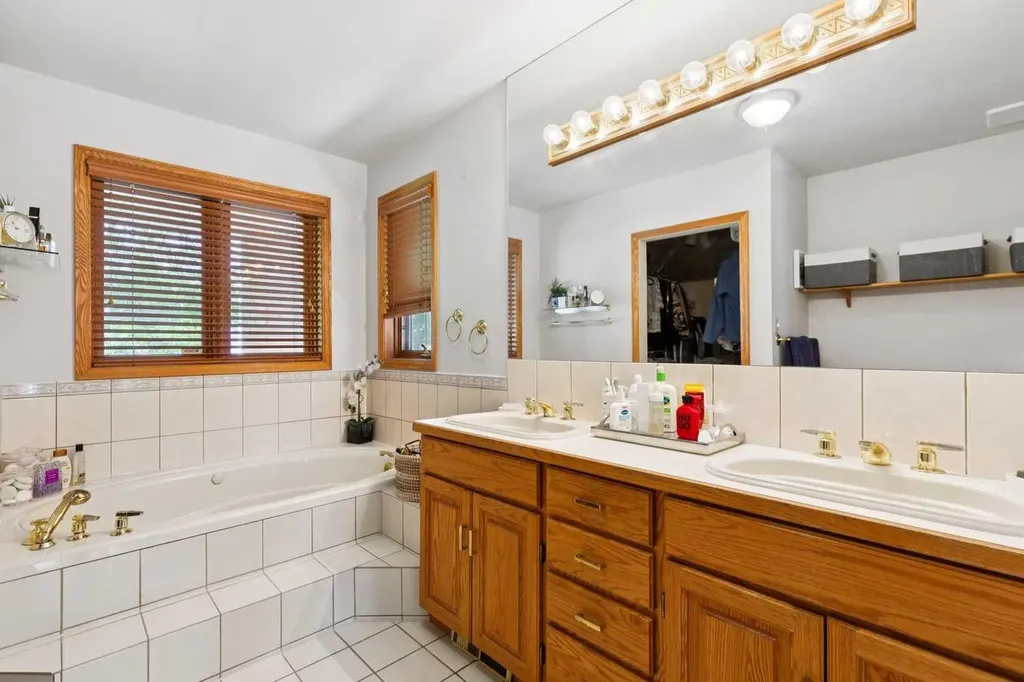 3620 9 Street SW Calgary AB T2T3C7