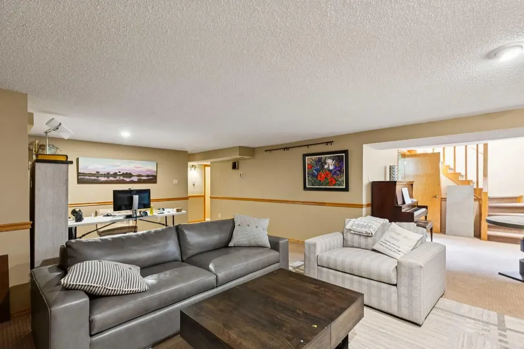 3620 9 Street SW Calgary AB T2T3C7