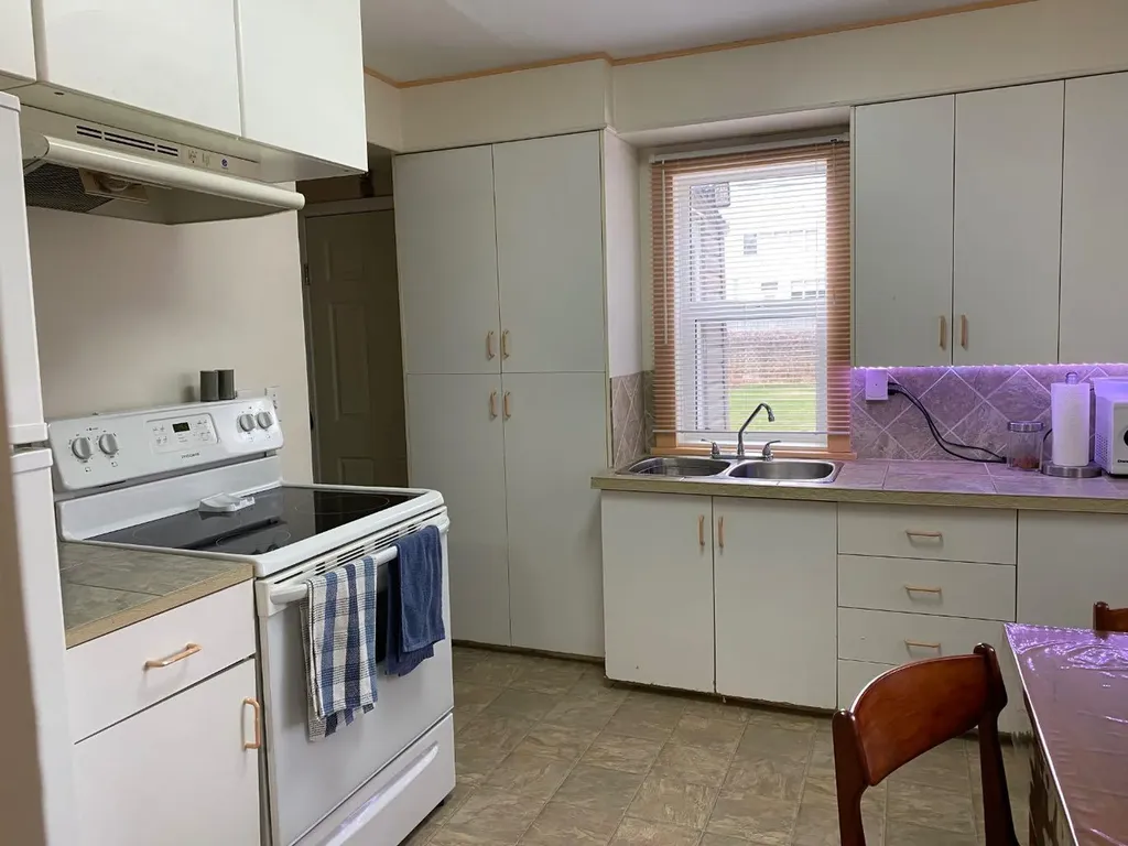5316 47 Street Lloydminster AB T9V 0G6