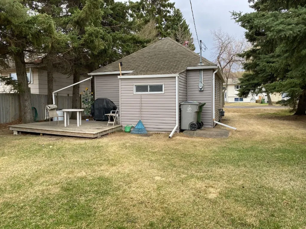 5316 47 Street Lloydminster AB T9V 0G6