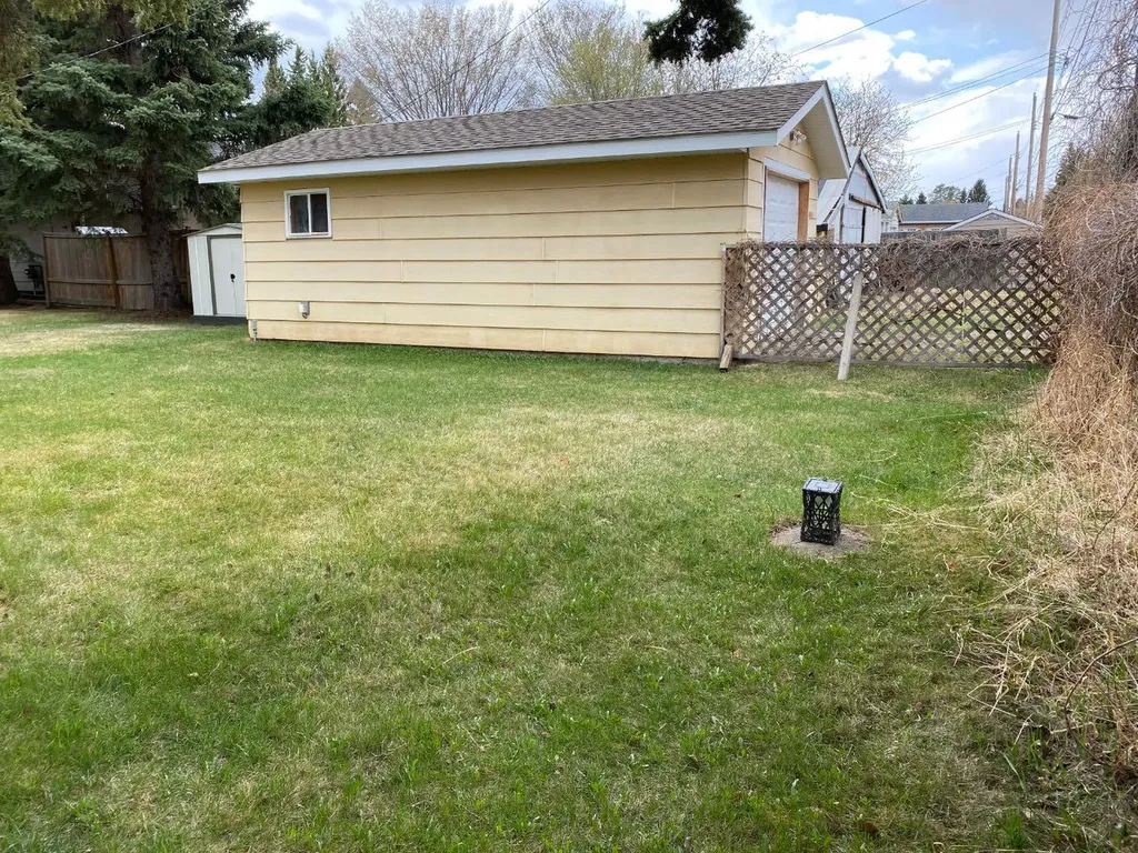5316 47 Street Lloydminster AB T9V 0G6