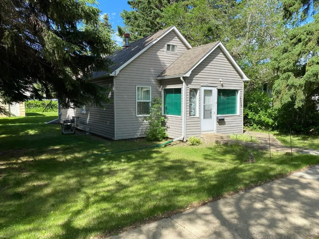 5316 47 Street Lloydminster AB T9V 0G6