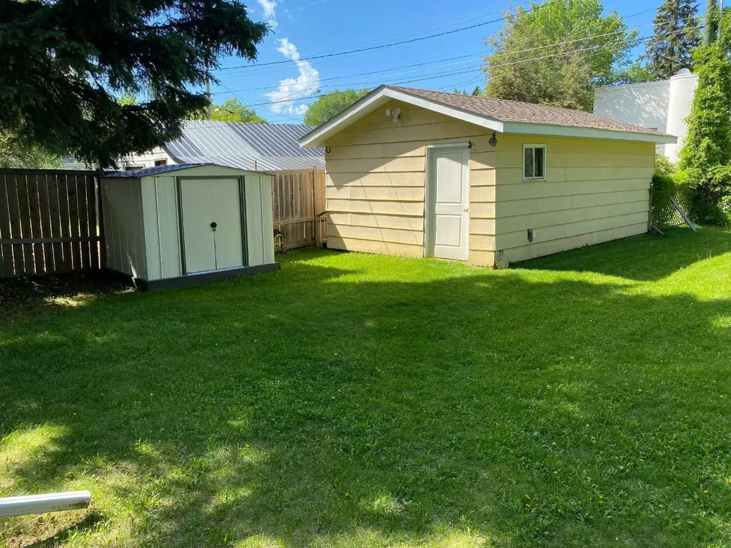 5316 47 Street Lloydminster AB T9V 0G6
