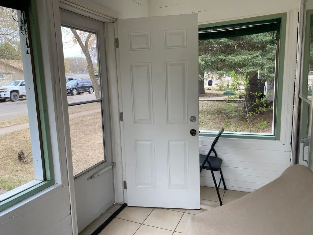 5316 47 Street Lloydminster AB T9V 0G6