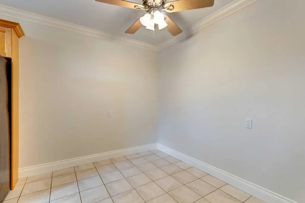 1305 Glenmore Trail SW Calgary AB T2V 4Y8