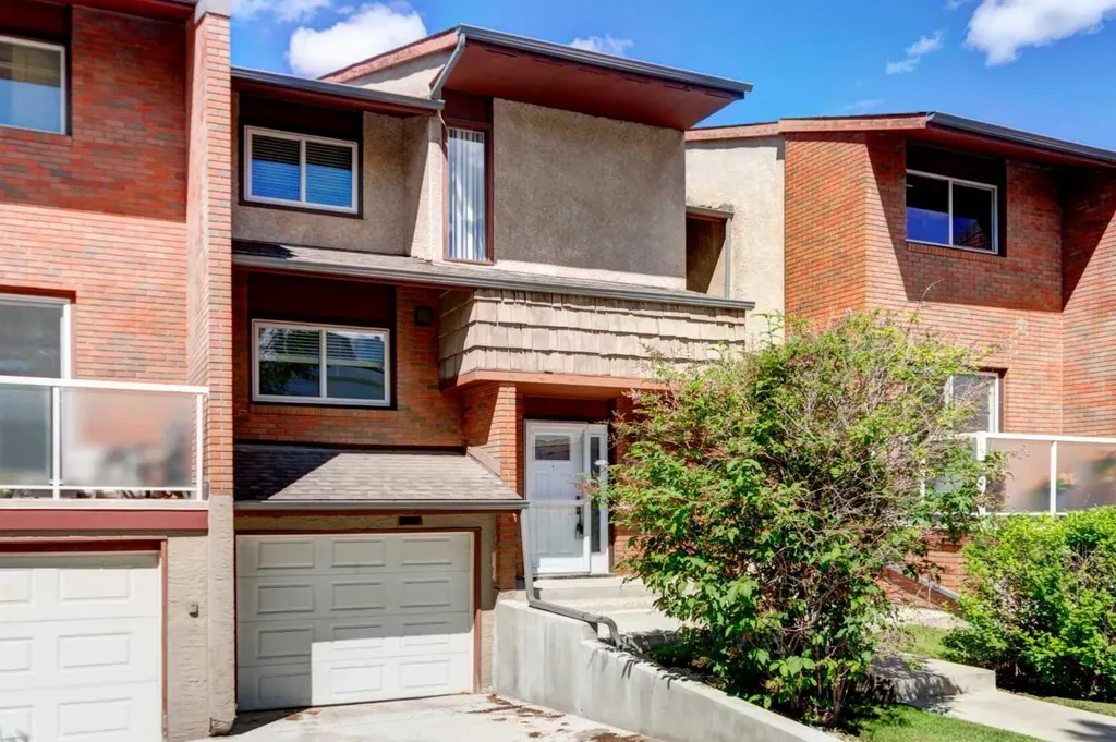 1305 Glenmore Trail SW Calgary AB T2V 4Y8