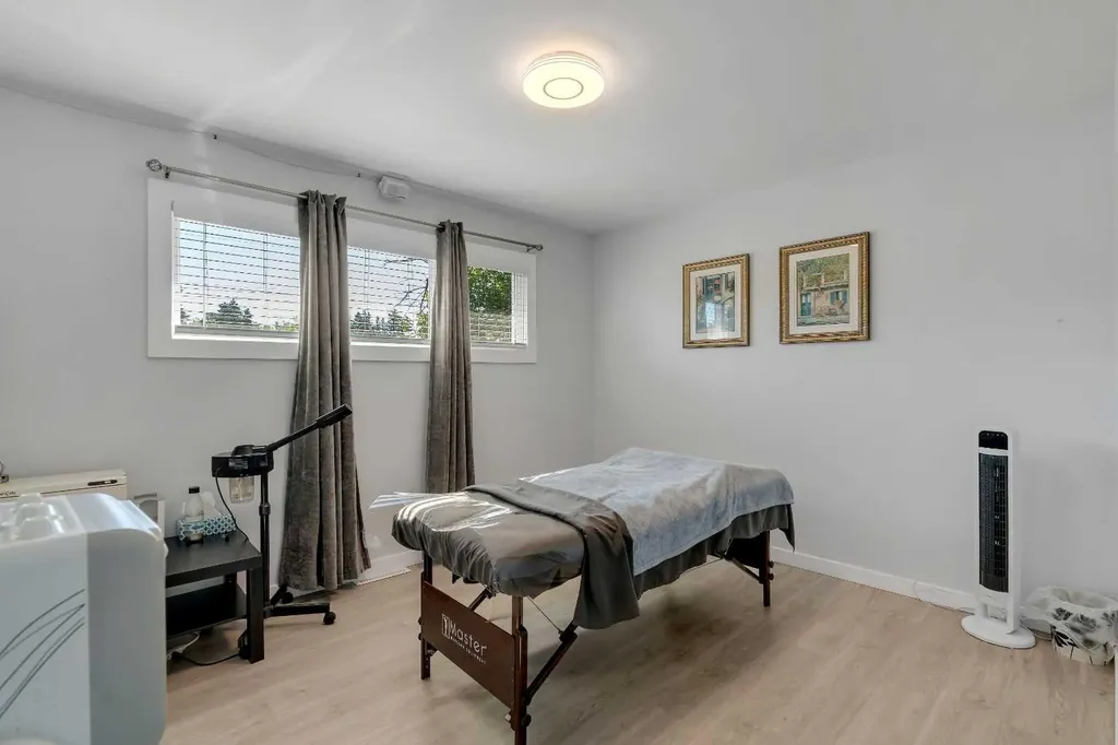 52 Fay Road SE Calgary AB T2H 1H4