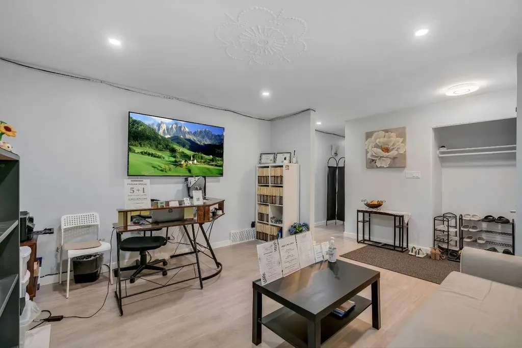 52 Fay Road SE Calgary AB T2H 1H4