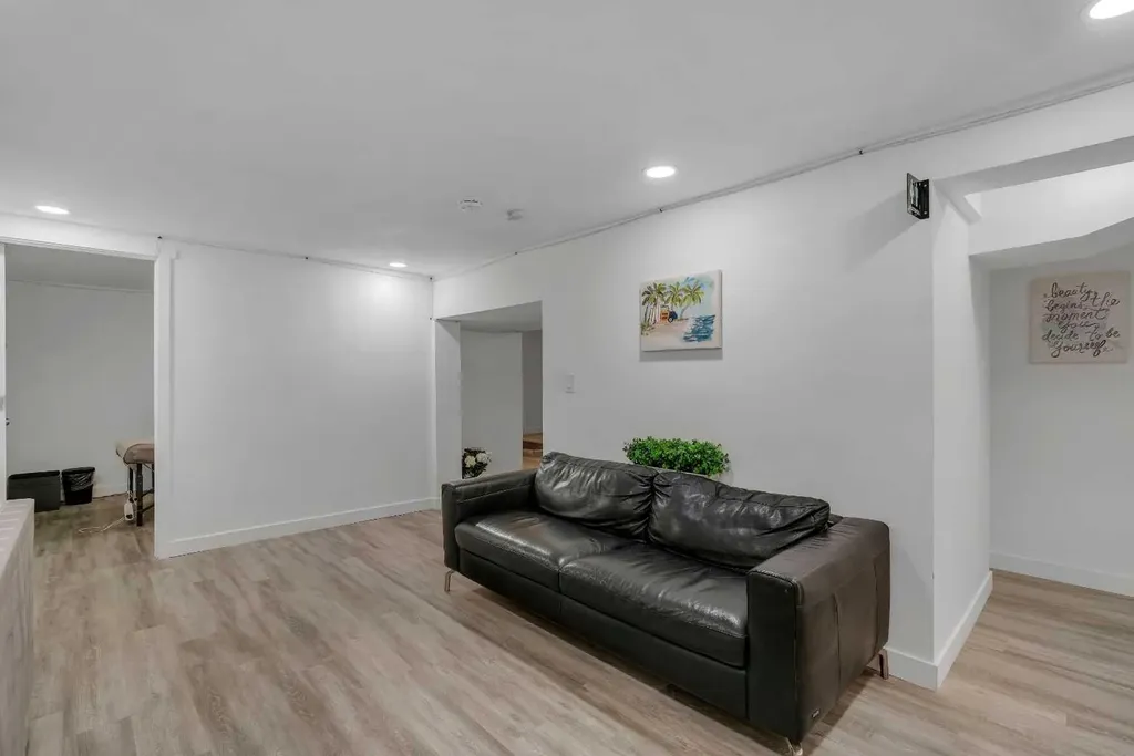 52 Fay Road SE Calgary AB T2H 1H4
