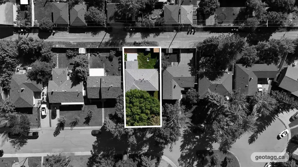 52 Fay Road SE Calgary AB T2H 1H4