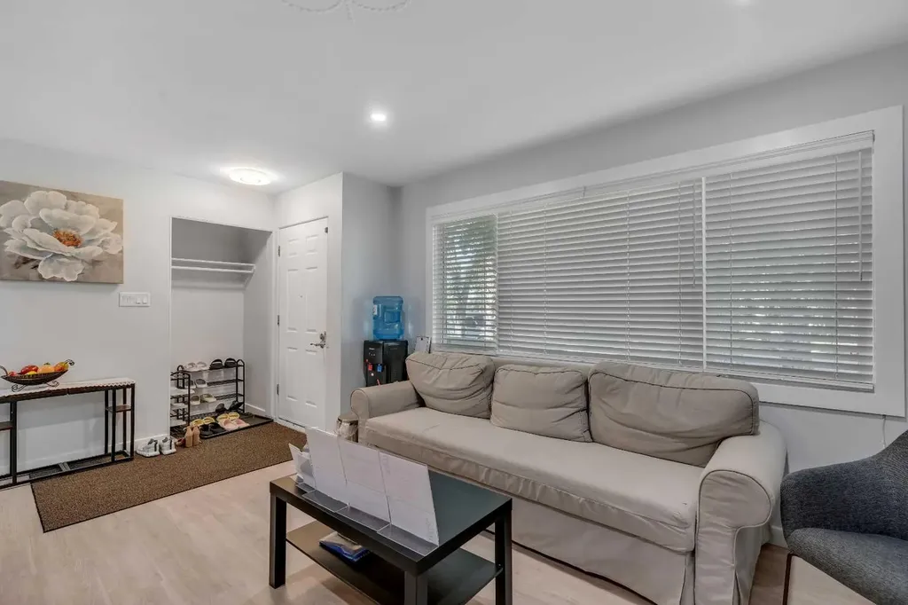 52 Fay Road SE Calgary AB T2H 1H4