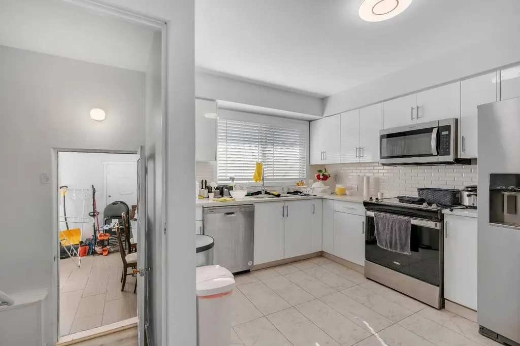 52 Fay Road SE Calgary AB T2H 1H4
