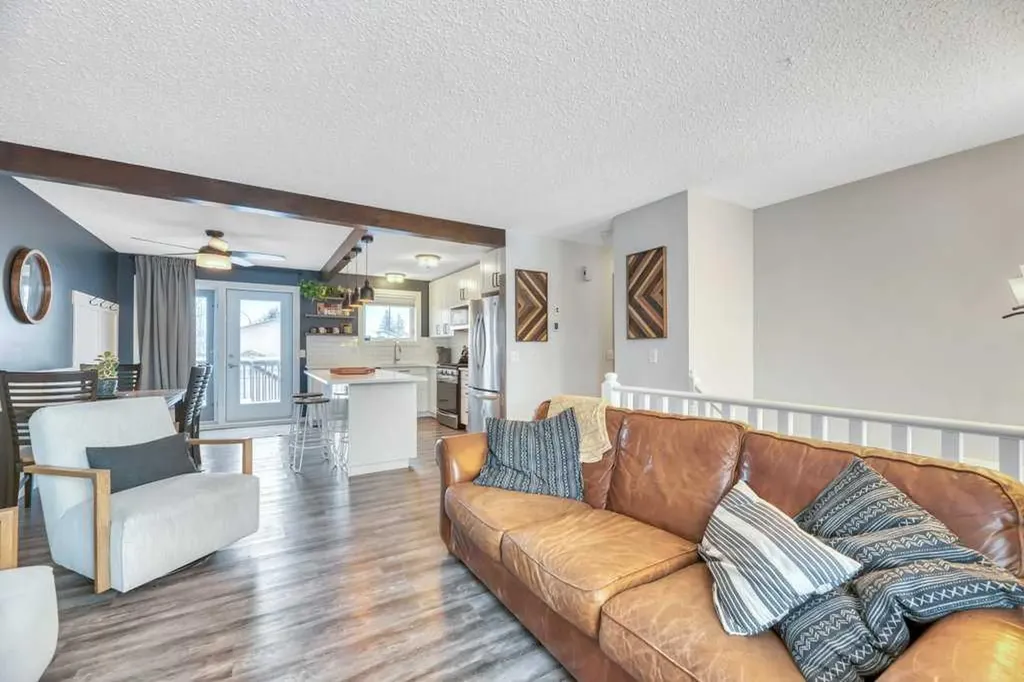 107 Park Road Strathmore AB T1P 1H7