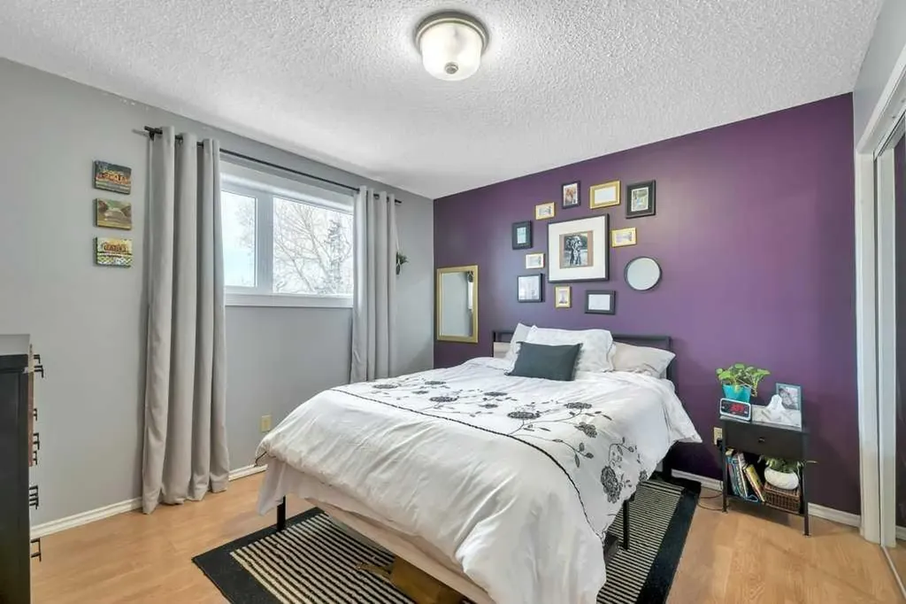 107 Park Road Strathmore AB T1P 1H7