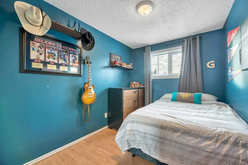 107 Park Road Strathmore AB T1P 1H7