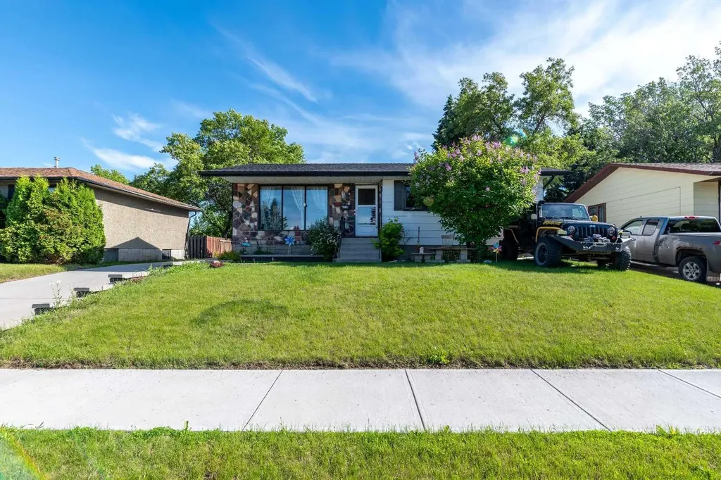 4719 29 Street Lloydminster SK S9V 1B1