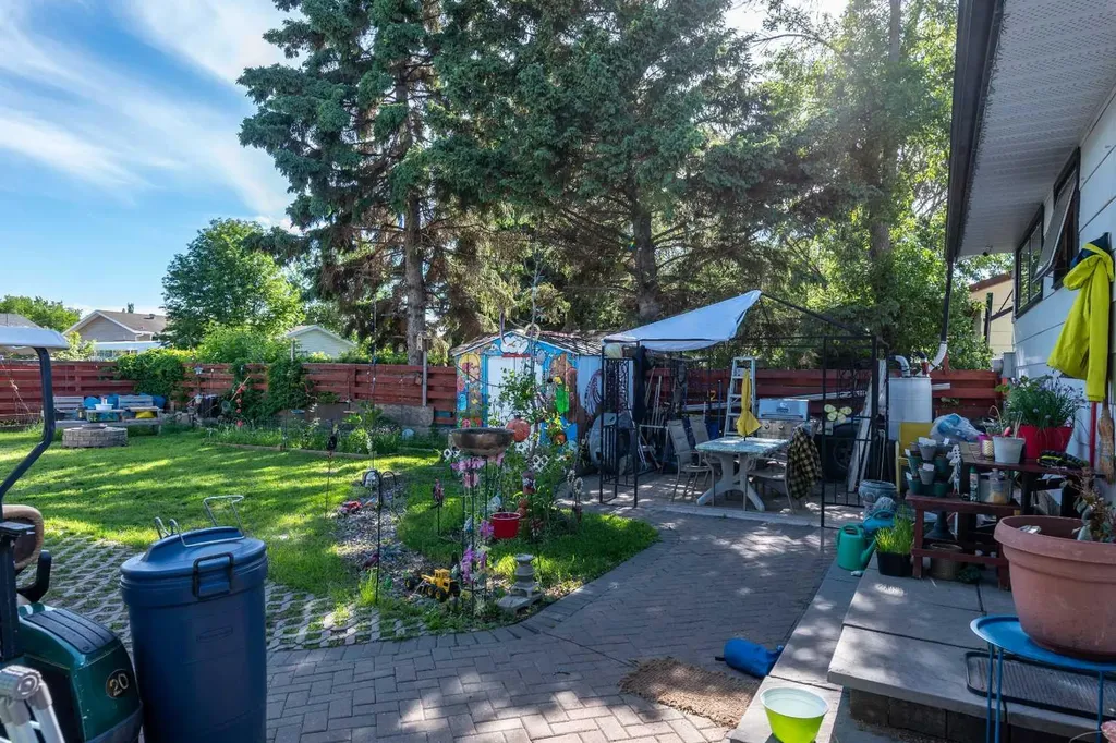 4719 29 Street Lloydminster SK S9V 1B1