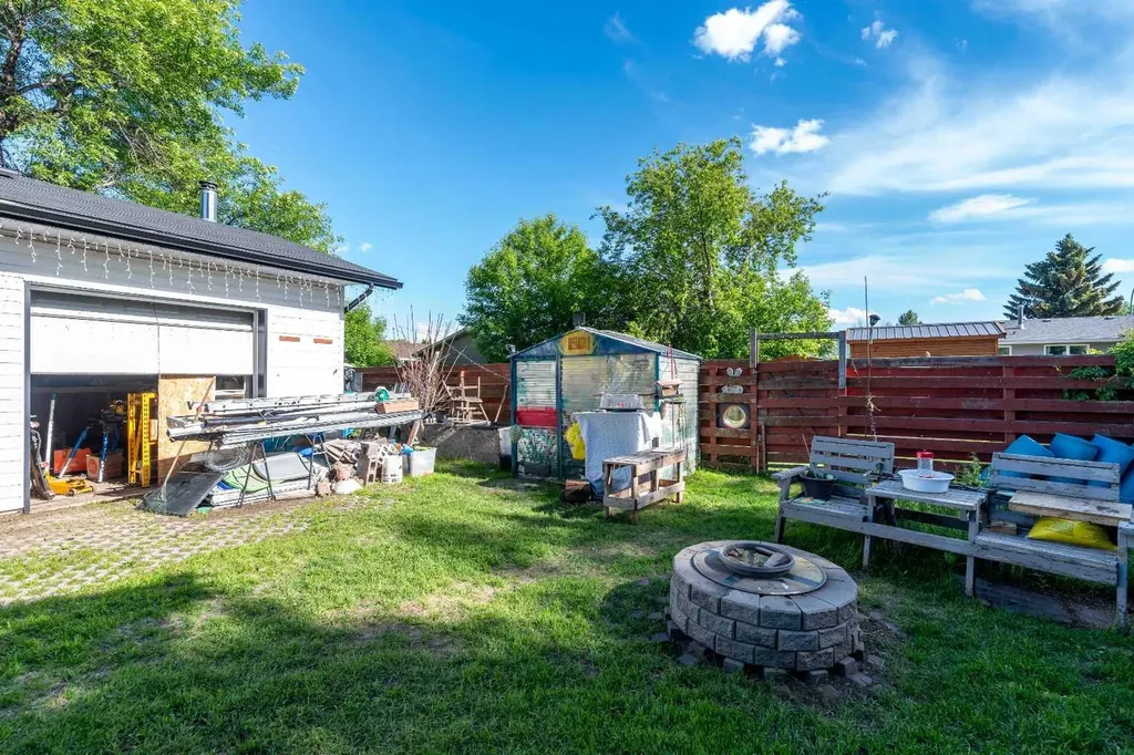 4719 29 Street Lloydminster SK S9V 1B1