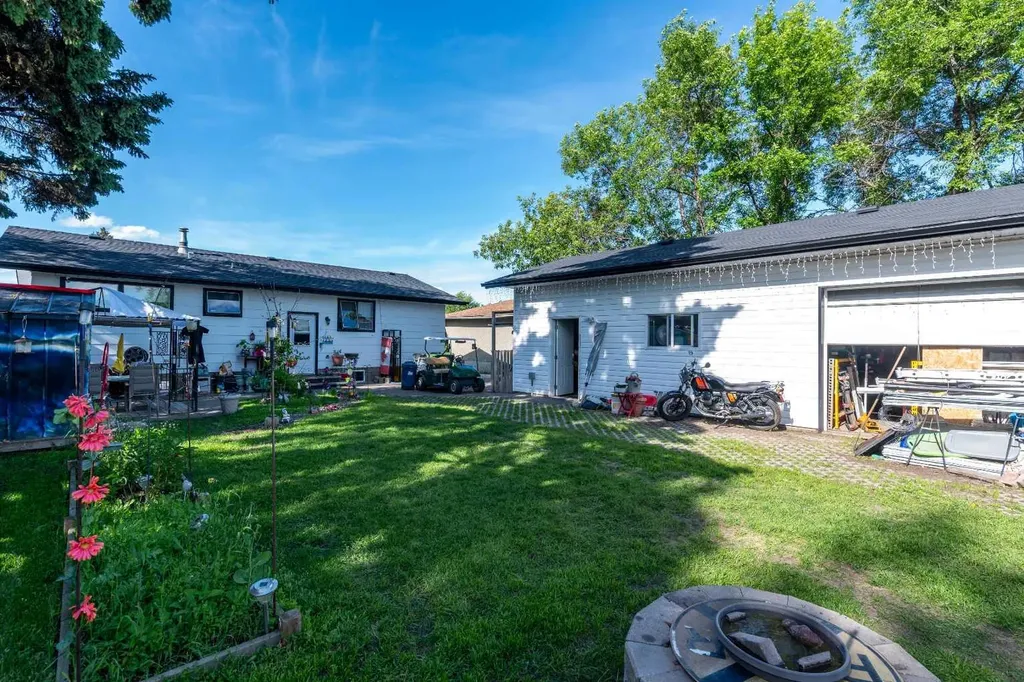 4719 29 Street Lloydminster SK S9V 1B1
