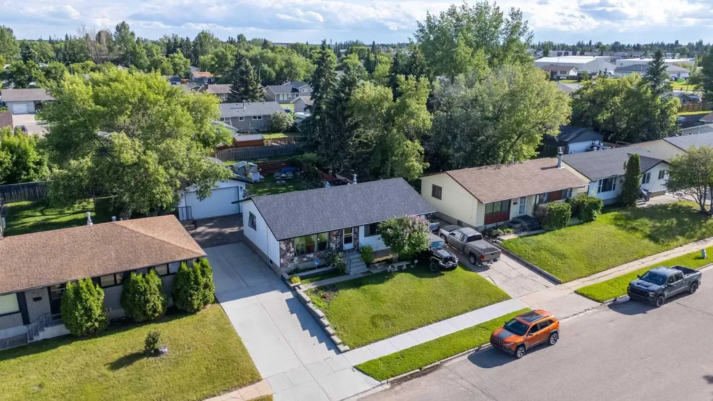 4719 29 Street Lloydminster SK S9V 1B1