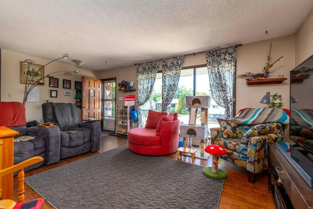 4719 29 Street Lloydminster SK S9V 1B1