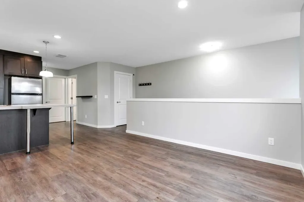 43 Reid Court Sylvan Lake AB T4S 0K1