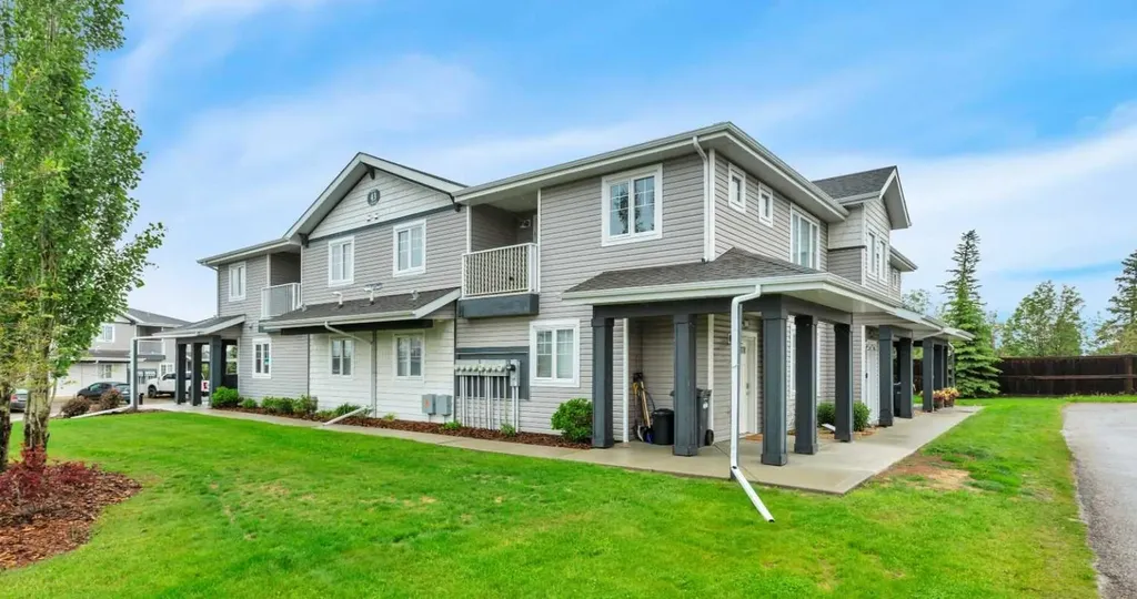 43 Reid Court Sylvan Lake AB T4S 0K1