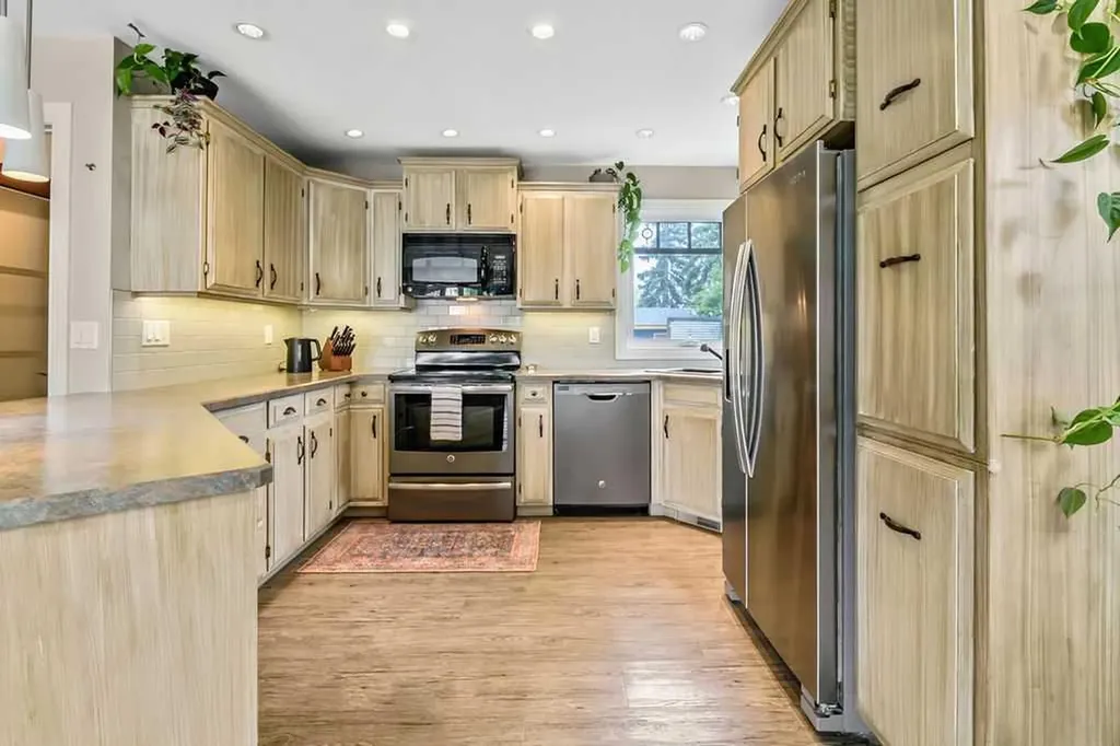 116 Hodson Crescent Okotoks AB T1S 1C6