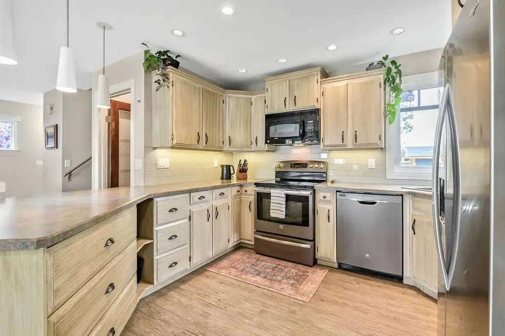 116 Hodson Crescent Okotoks AB T1S 1C6