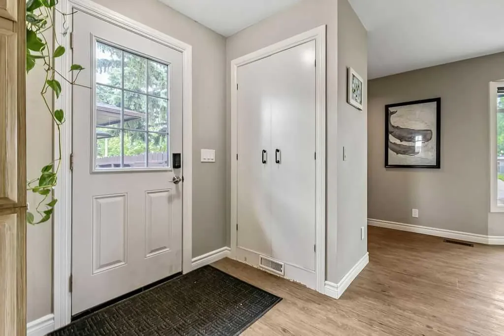 116 Hodson Crescent Okotoks AB T1S 1C6