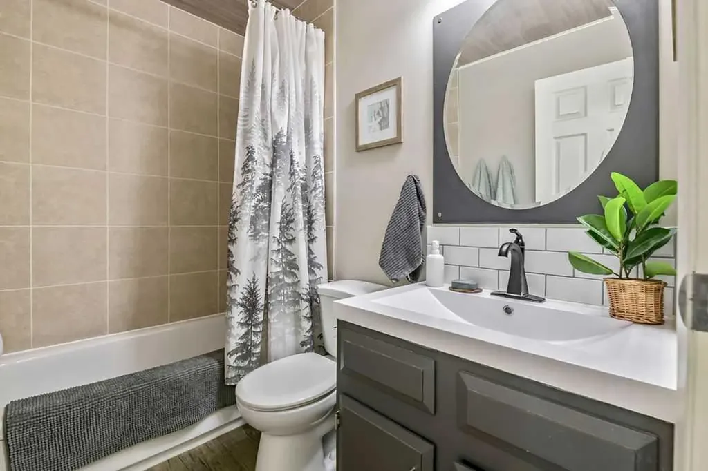 116 Hodson Crescent Okotoks AB T1S 1C6