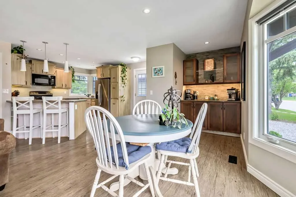116 Hodson Crescent Okotoks AB T1S 1C6