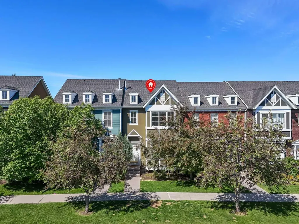 304 Rainbow Falls Drive Chestermere AB T1X 0E4